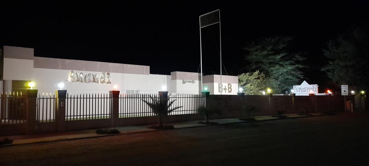 Anandi Guesthouse Mariental Bagian luar foto