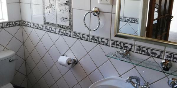 Anandi Guesthouse Mariental Bagian luar foto