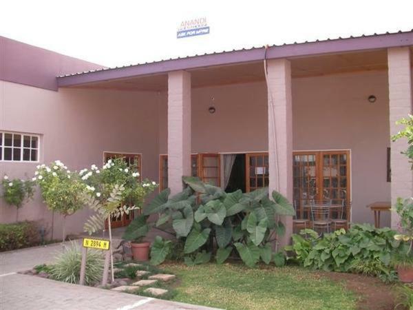 Anandi Guesthouse Mariental Bagian luar foto