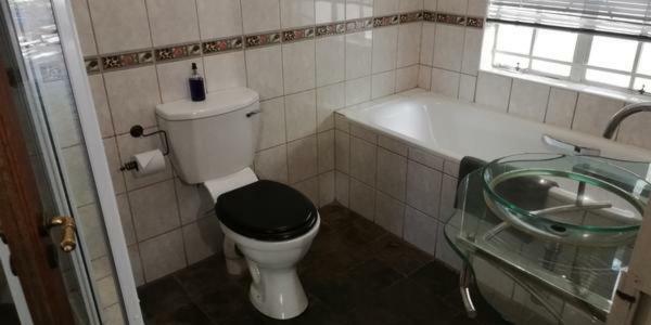 Anandi Guesthouse Mariental Bagian luar foto